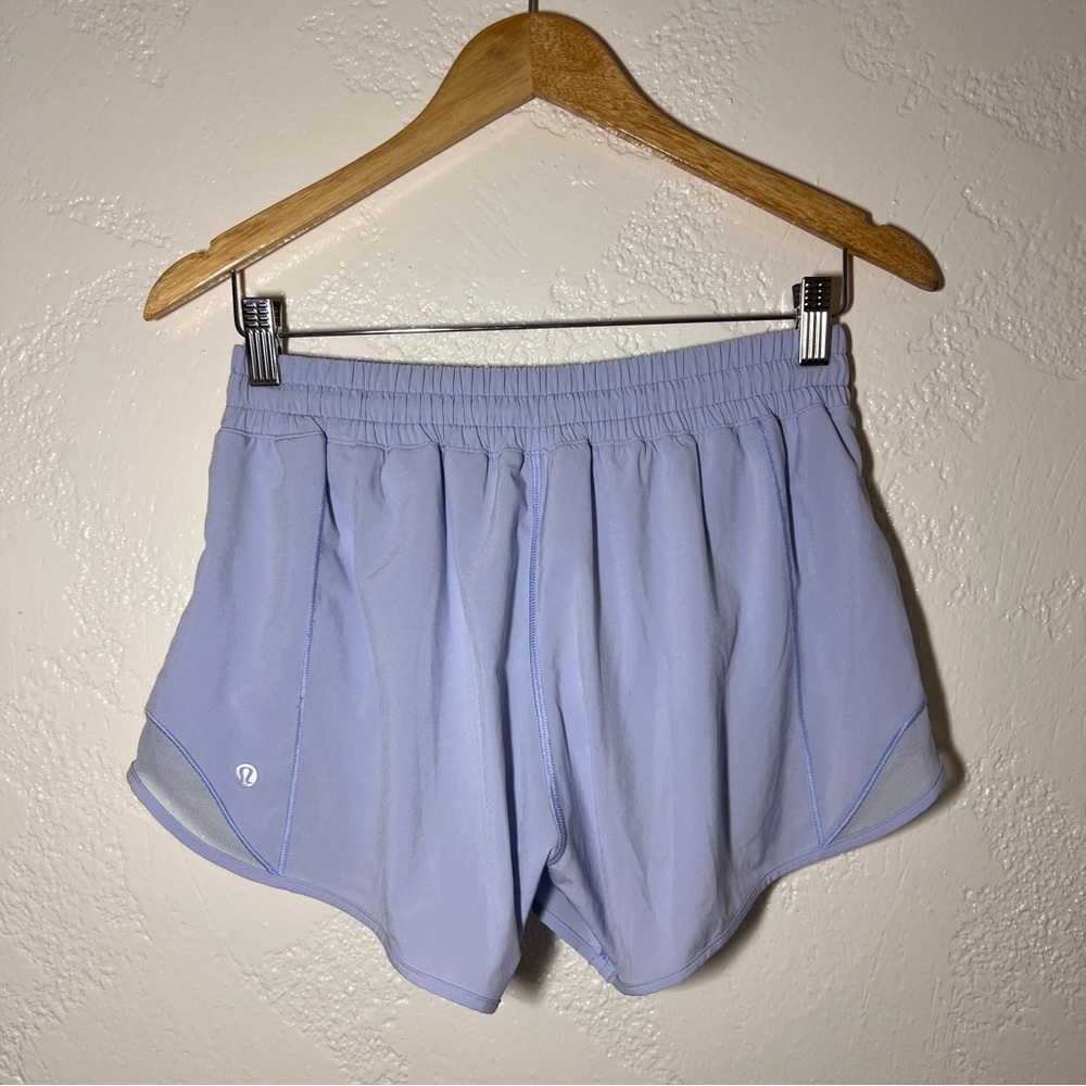 Lululemon Hotty Hot Short II *Long 4"
Daydream
Size 8